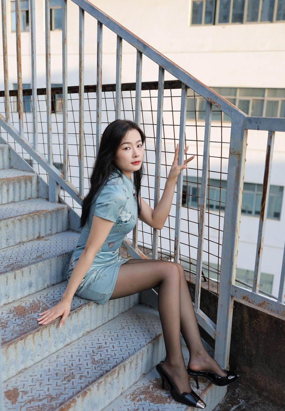 ̨��С��Ѿͷ