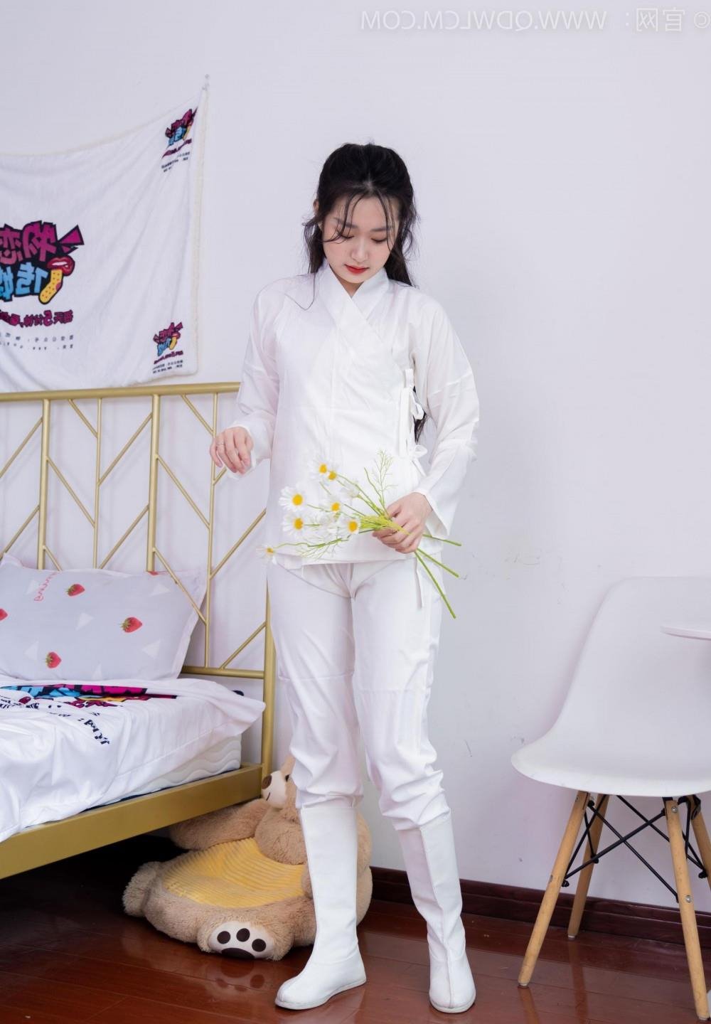 ��ɫ��Ƶ�����߲�����Ƶ